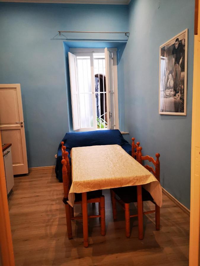 Casa Cupiello Via Chiaia - Casa Vacanze Ad Uso Esclusivo Neapel Exteriör bild